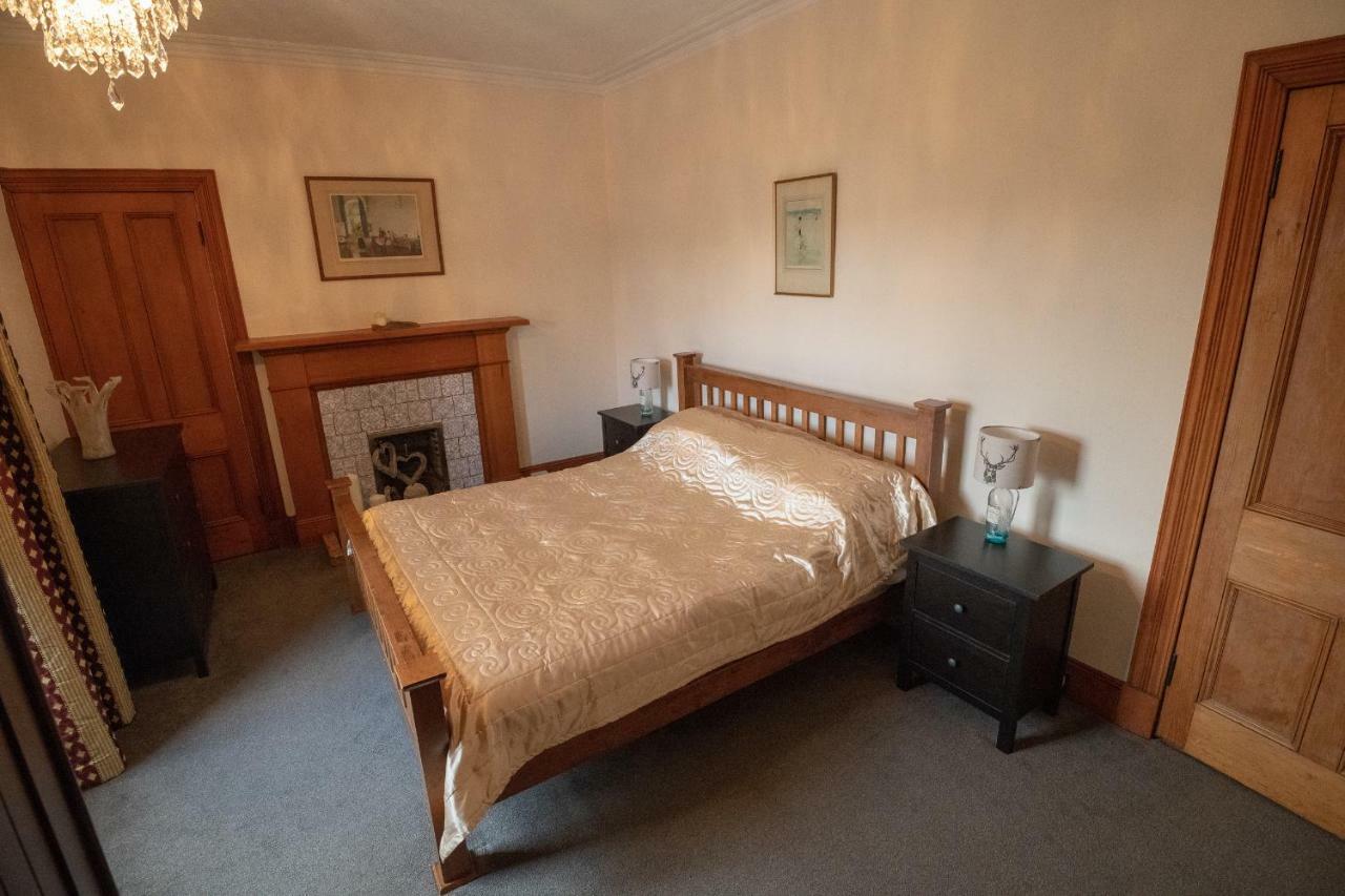 Period House / Entire Upstairs Flat Apartman Inverness Kültér fotó
